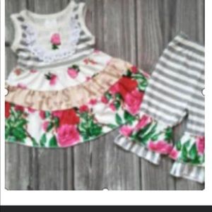 Ruffle and flower baby girl short set